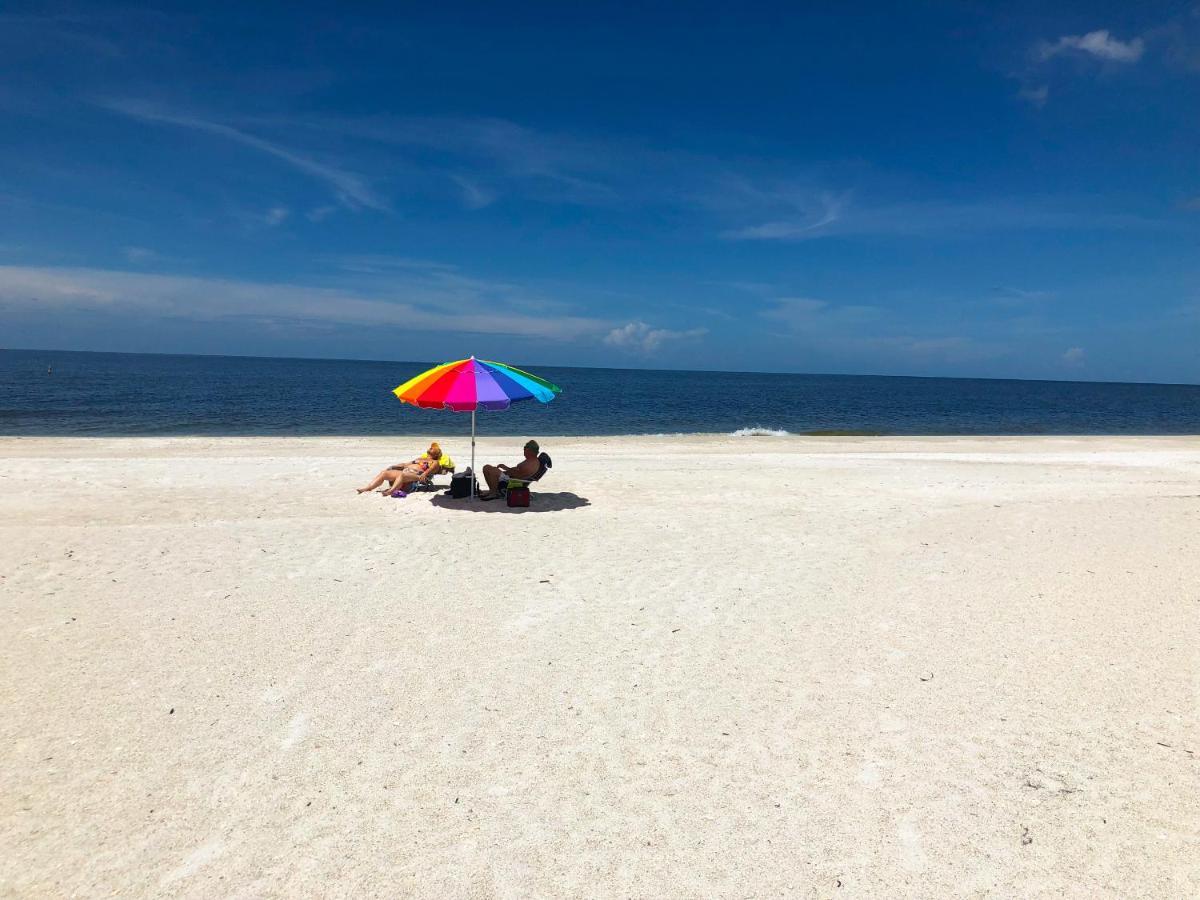 Anna Maria Island Runaway Tropical Escape เบรเดนทันบีช ภายนอก รูปภาพ