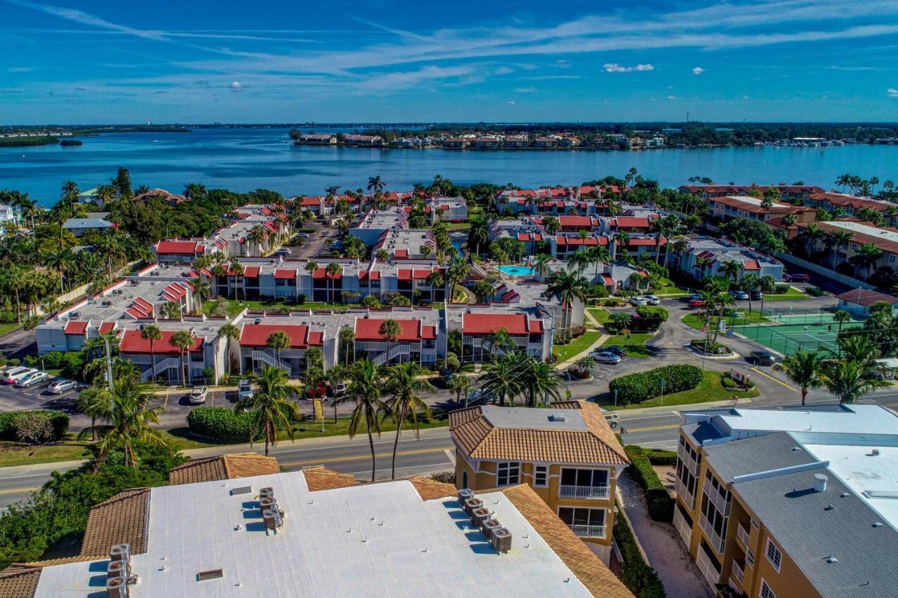Anna Maria Island Runaway Tropical Escape เบรเดนทันบีช ภายนอก รูปภาพ